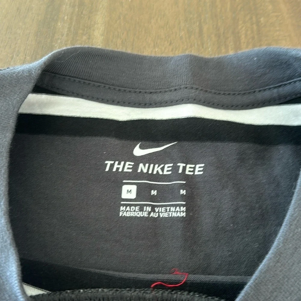 Men’s Nike SB loose fit shirt size medium - Picture 3 of 9